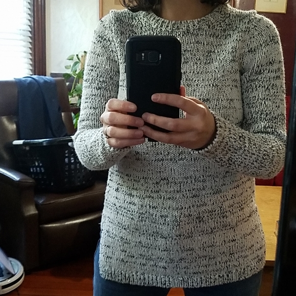 Ann Taylor Sweaters - Ann Taylor sweater